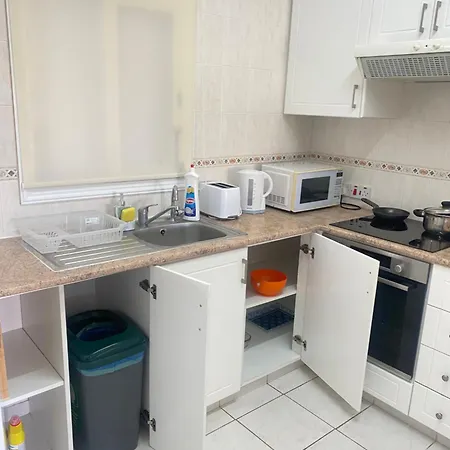 Апартаменты Bestbeach Regina Gardens Quiet Terrasa Пафос
